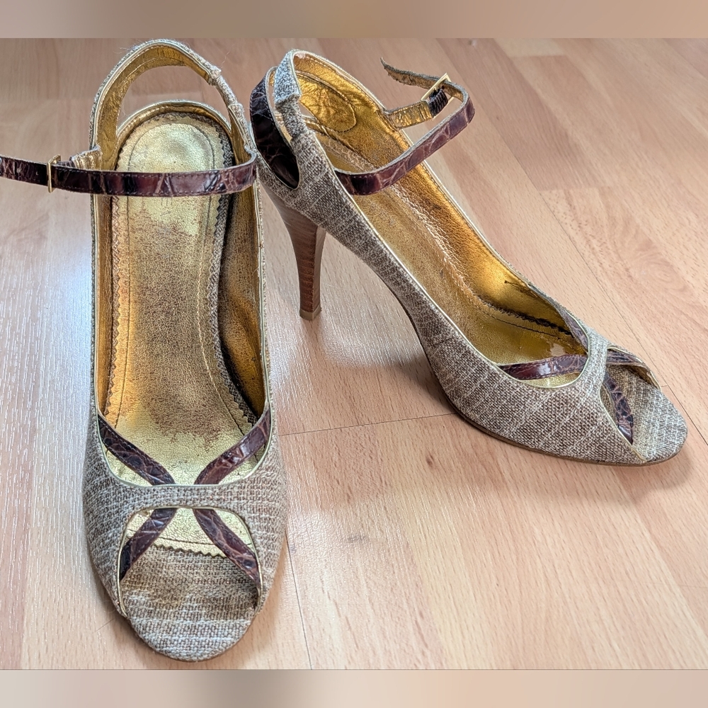 Vintage Nine Tweed Heels